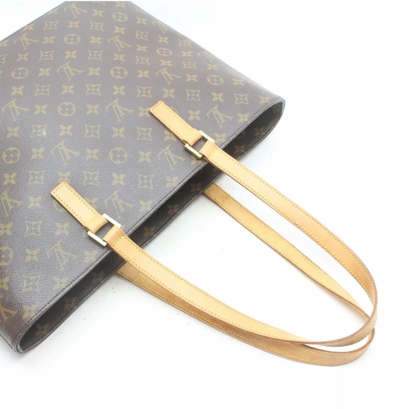 Louis Vuitton Luco Monogram Shoulder Bag Beauty - Picture 5 of 11